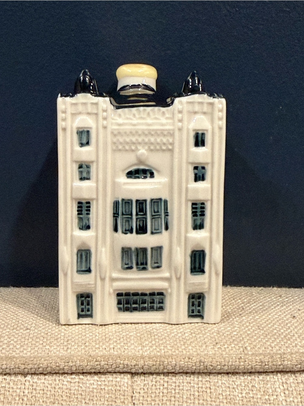 KLM Delftware Miniature Sealed #102 Theatre Tuschinski Amsterdam